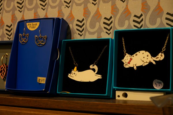 What's the Best Way to Incorporate Metallic Accessories into Workwear?